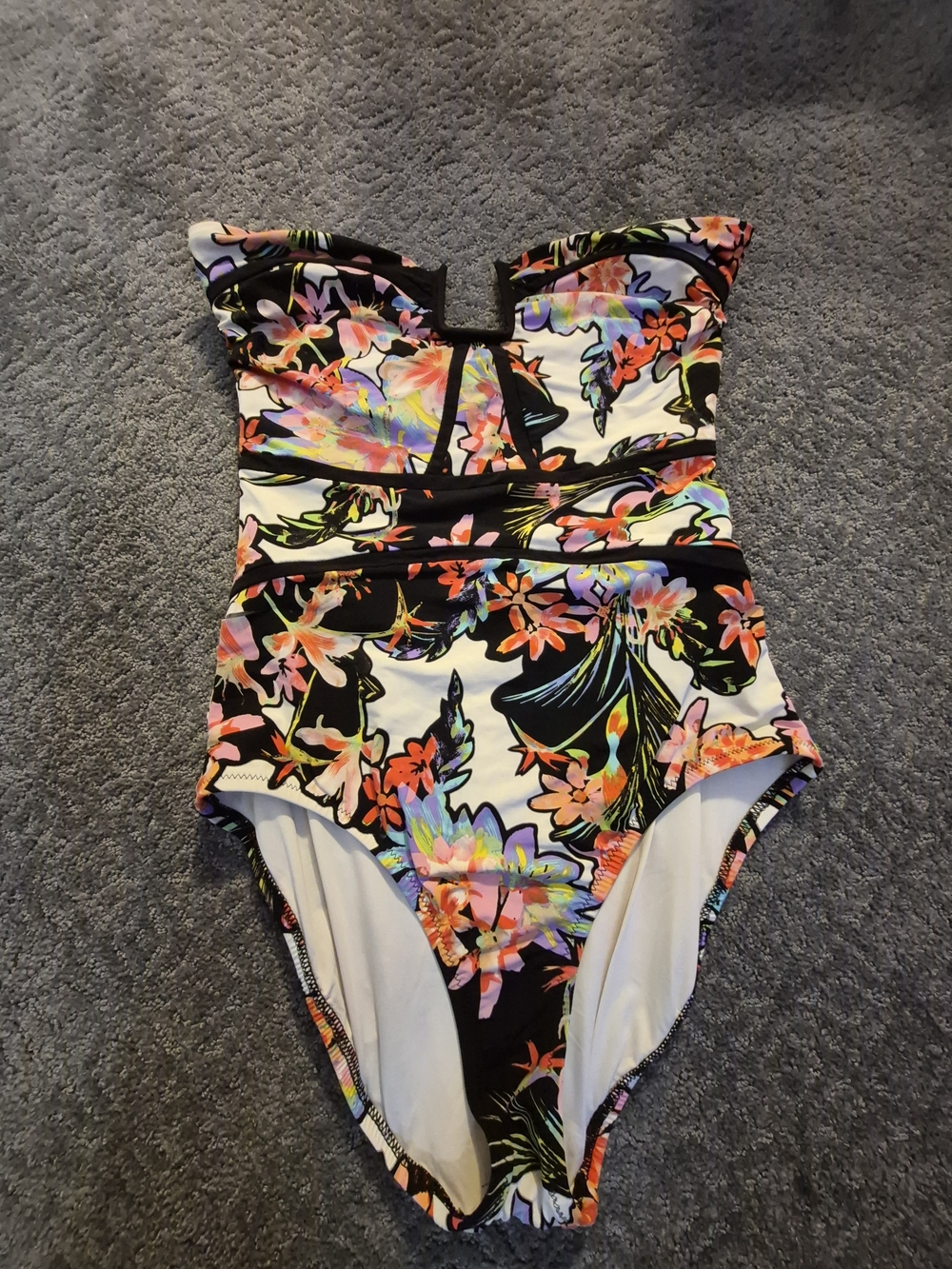 Nanette Lepore Havana Tropical Seductress One-Piece Bandeau Swimsuit - M - Picture 7 of 10